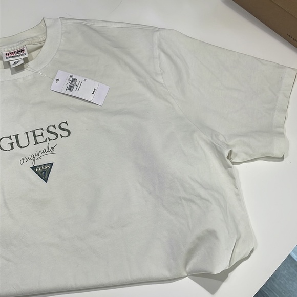 SOLD SOLD SOLD GUESS M Men Shirt - Picture 4 of 5